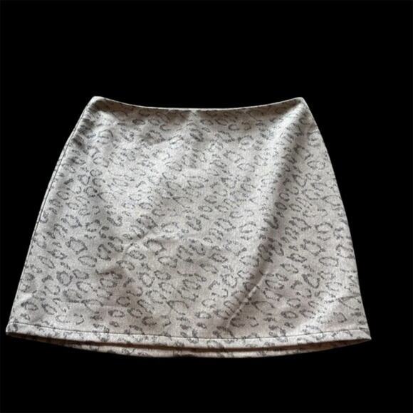 Her Entire Name Says Grace cheetah mini skirt - Picture 1 of 6